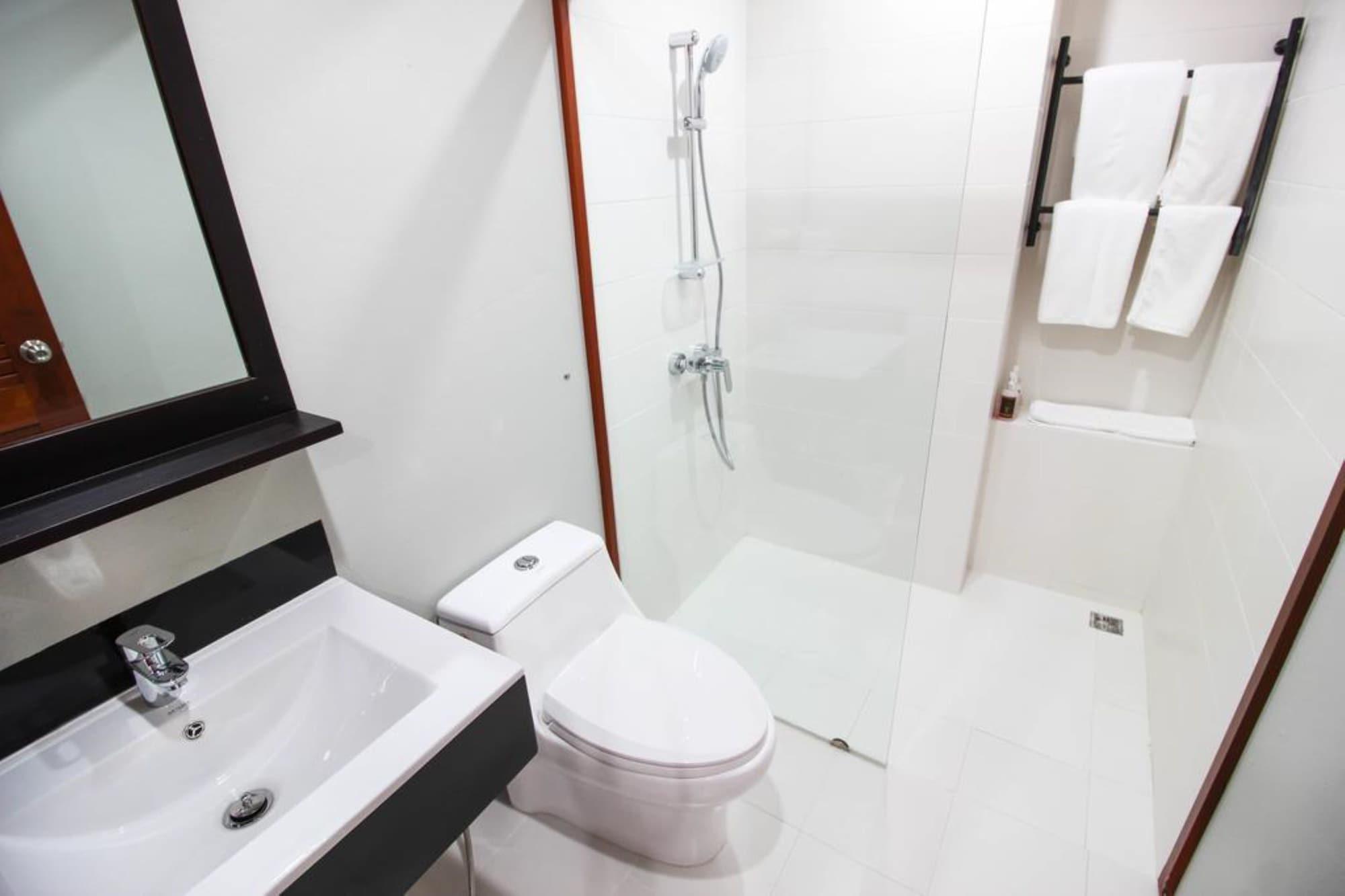 Tai-Shan Suites Ratchaburi Zewnętrze zdjęcie