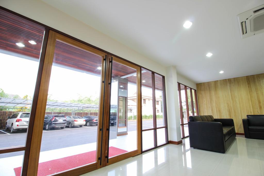 Tai-Shan Suites Ratchaburi Zewnętrze zdjęcie
