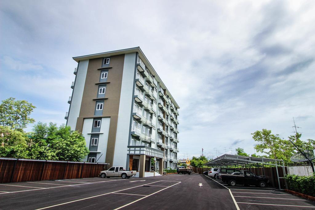 Tai-Shan Suites Ratchaburi Zewnętrze zdjęcie
