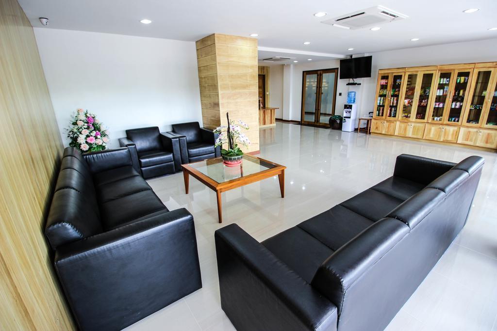 Tai-Shan Suites Ratchaburi Zewnętrze zdjęcie