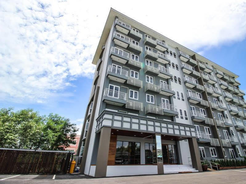 Tai-Shan Suites Ratchaburi Zewnętrze zdjęcie
